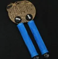 Грипсы 160мм BMX HUCKER с фланцем, с пластиковыми грипстопами, мягкий рельеф, голубой, ВЛ-00033537