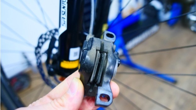 Замена тормозных колодок на велосипеде